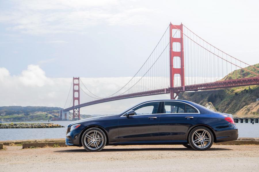  Mercedes-Benz E300 4Matic AMG Line 2016 года  (фото 3 из 30)